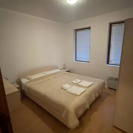 Apart Otel Raikov