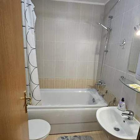 Raikov Aparthotel 3*