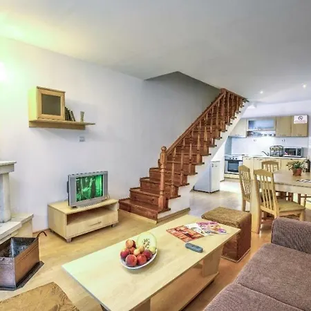 Aparthotel Raikov Pamporovo